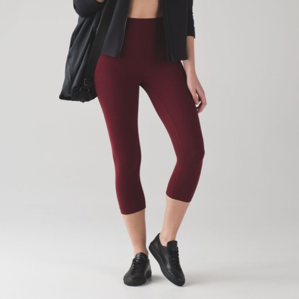 *BRAND NEW!* Lululemon Aligned Cropped Leggings